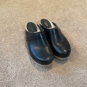 Swedish Hasbeens Black Leather Clogs